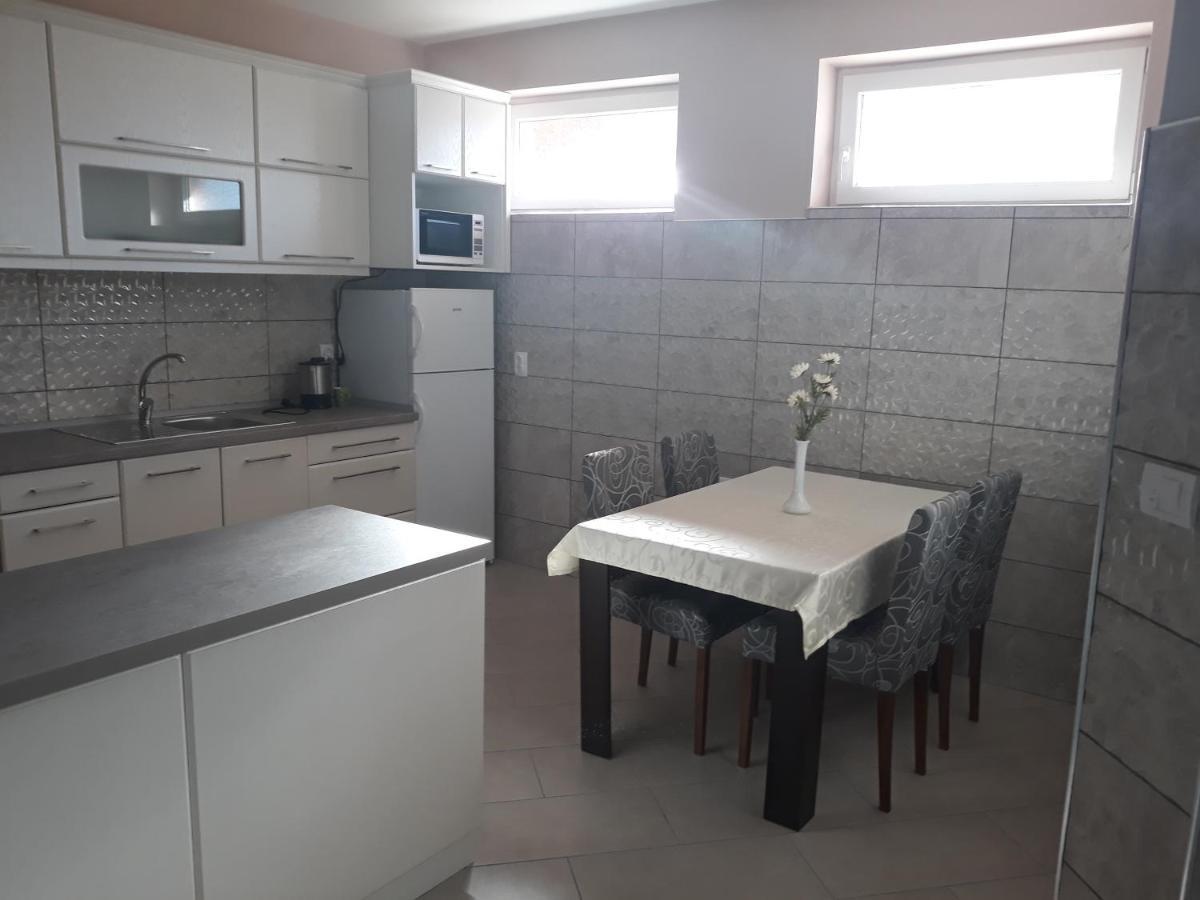 Andi Apartman Pacir 外观 照片