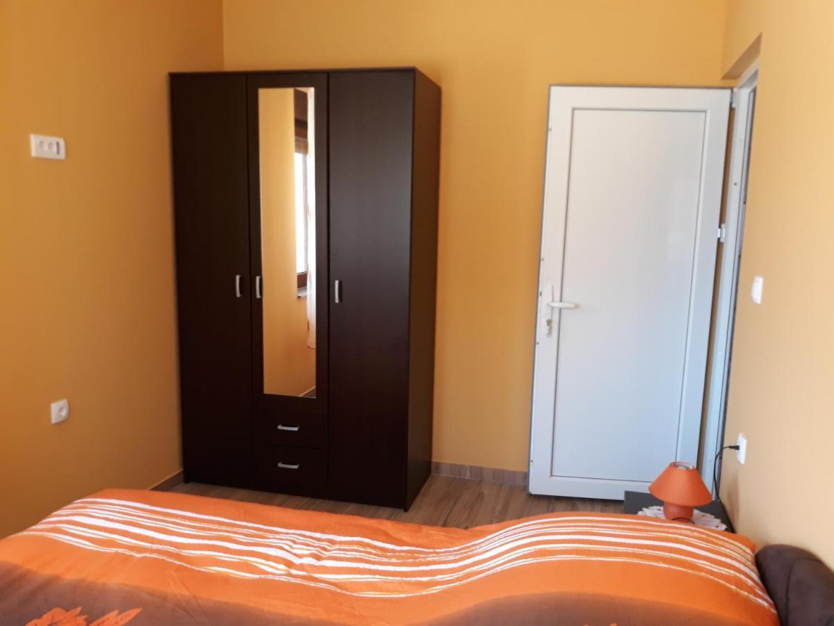 Andi Apartman Pacir 外观 照片